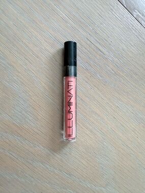 Illuminati Sheer Pink Lip Gloss – BYMBOL LIQUID LIPSTICK